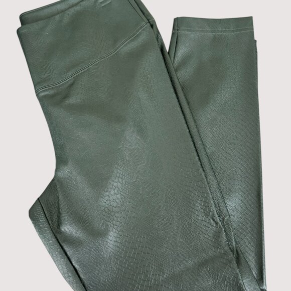 White House Black Market Pants - White House Black‎ Market Vegan Leather Leggings Spruce Green Size 14R NWT